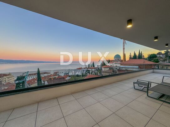 OPATIJA, ZENTRUM - exklusives Penthouse mit Aussicht, Pool und Garage