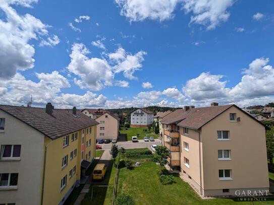 Schöne 4 Zimmer-DG-Wohnung in zentraler Lage von Bonndorf