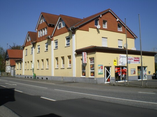 Helle und großzügig geschnittene Wohnung zu vermieten.