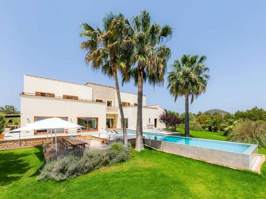 Luxus-Finca mit Infinity-Pool und Ferienvermietungslizenz ganz in der Nähe von Costa de los Pinos