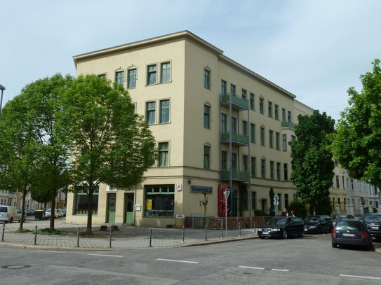 Tolle 3- Raumwohnung mit Balkon am Lessingplatz