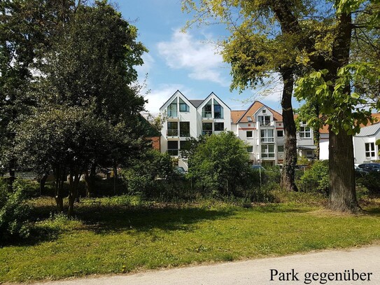 Neubau (mit Küche & möbliert) mit Balkon gegenüber Park