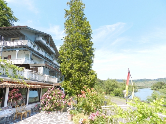 Traben-Tarbach: Mehr Moselblick geht nicht! 
Hotel/Restaurant in bester Lage!