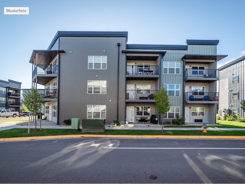 Dachgeschosswohnung in 22043 Hamburg, Öjendorfer Damm