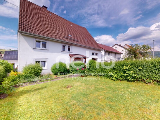 Bauernhaus mit tollem Grundstück!