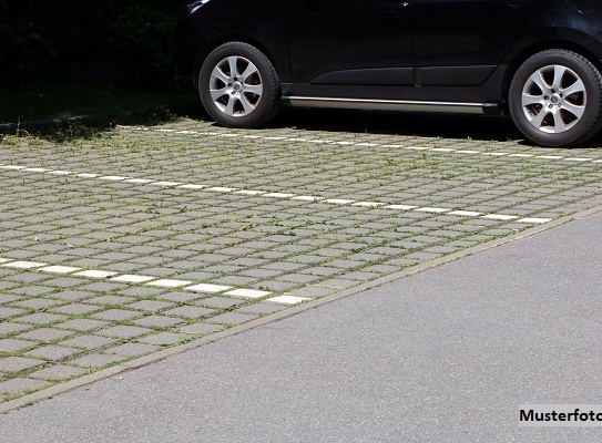 Unbebautes Grundstück, derzeit als Parkplatz genutzt