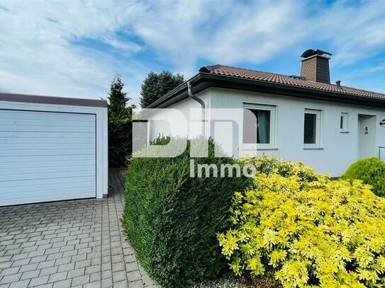 Traumhaft schöner gepflegter Bungalow in hervorragender Lage mit Terrasse und großem Garten