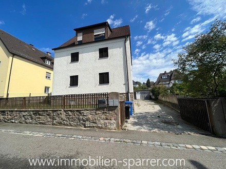 3-FAMILIENHAUS MIT GARTEN UND GARAGEN AM REHBÜHL IN WEIDEN