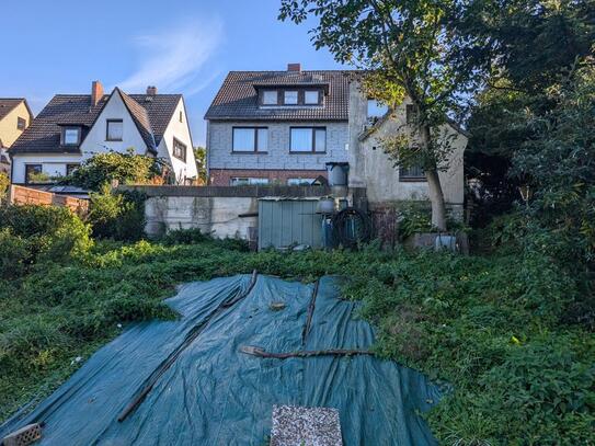 Sanierungsbedürftiges Haus in Top Ruhelage