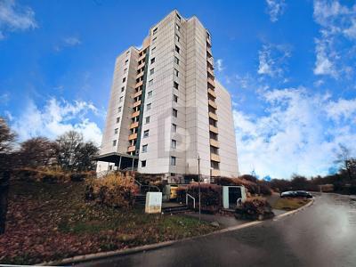 FAMILIENFREUNDLICH MIT BALKON UND AUFZUG