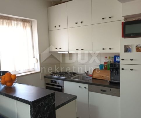 NOVI VINODOLSKI, WOHNUNG 3BR + SCHLAFZIMMER