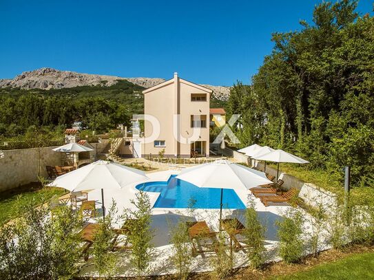 INSEL KRK, BAŠKA - Villa mit 7 Wohnungen und einem schönen Garten