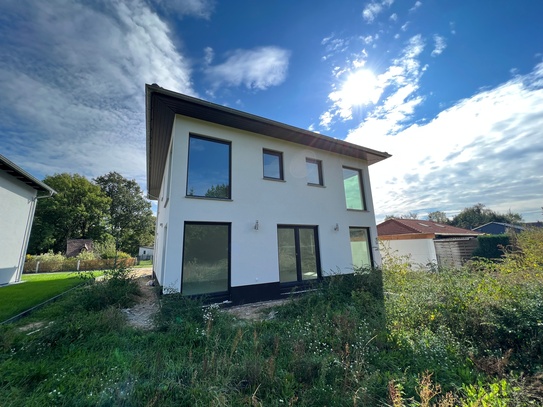 Traumhaft neugebaute Architektenvilla in Rürdersdorf OT Lichtenow