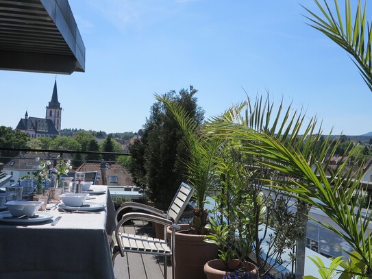 Über den Dächern der Stadt / Penthousewohnung voll klimatisiert mit großer Terrasse in Citylage