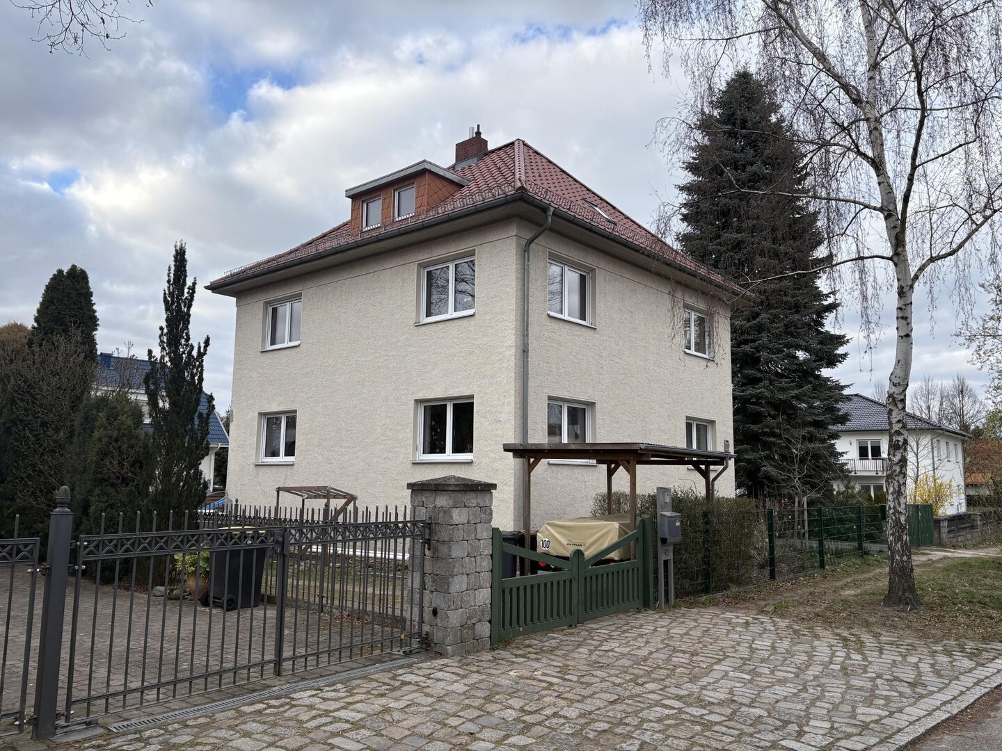 freistehendes Einfamilienhaus mit Garten in Top-Wohnlage Mahlsdorf-Süd - Photo 1
