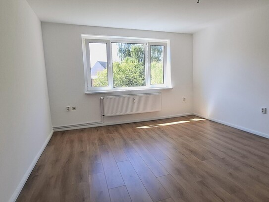 Erstbezug nach Sanierung - 3 Raumwohnung zu vermieten