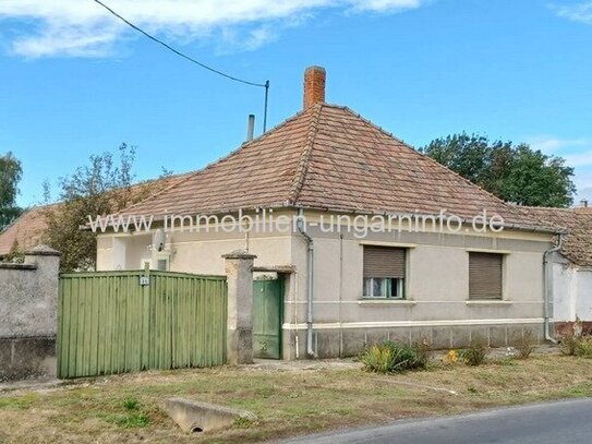 Bauernhaus zu verkaufen im Komitat Veszprém, in der Nähe von Devecser