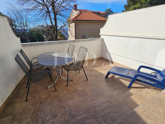 Apartment in Meeresnähe mit großer Terrasse