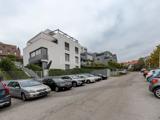 Zu verkaufen, Zagreb, Sveti duh, luxuriöse zweistöckige Wohnung mit Parkplatz, Garten