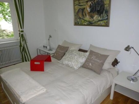 PRIME LOCATION / TOP LAGE Charming 2-room flat / Elegante 2-Zi.-Altbauwohnung in Sachsenhausen Nord