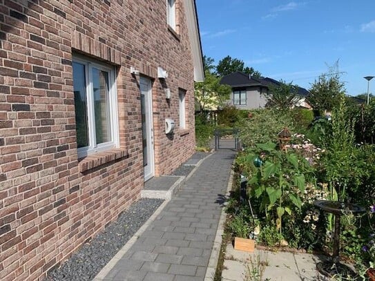 Einliegerwohnung mit Terrasse / Garten und Vollkeller in Henstedt-Rhen