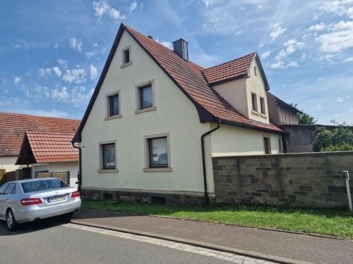 Einfamilienhaus in 97440 Werneck-Egenhausen zwischen Würzburg und Schweinfurt (ID 10457)