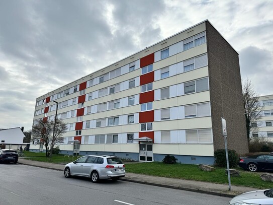 JOBCENTER! Frisch sanierte 3 Zimmer Wohnung mit Aufzug in Dormagen