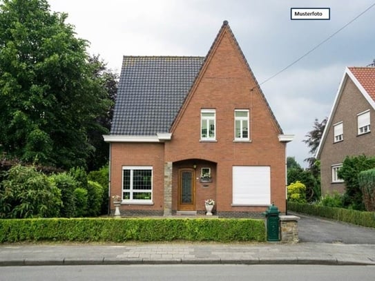 Zweifamilienhaus in 42719 Solingen, Ittertalstr.