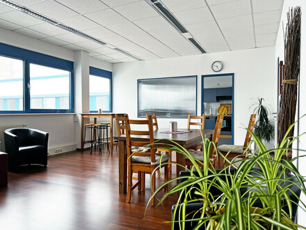 432 m² großer Bürokomplex im Gewerbegebiet - Ab sofort zur Miete!