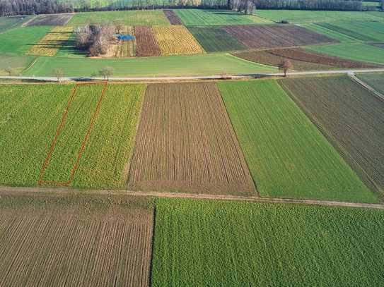 Sehr gut andienbar! Ackerland in gesuchter Lage