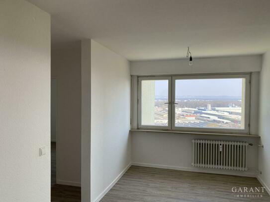 Top 4,5 Zimmer-Wohnung mit Seeblick über den Dächern von Friedrichshafen! ***Erbbaurecht***