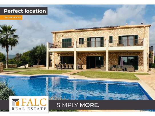 Exquisite Villa im Finca-Stil: Luxus, Eleganz und Meerblick vereint auf Mallorca