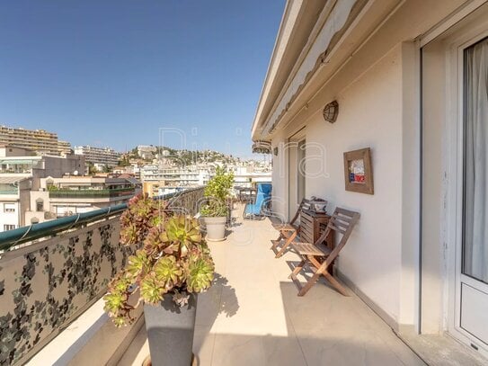 NICE Fleurs: Traumhaftes Penthouse mit 2 bis 3 Zimmern, 54 m² Terrasse