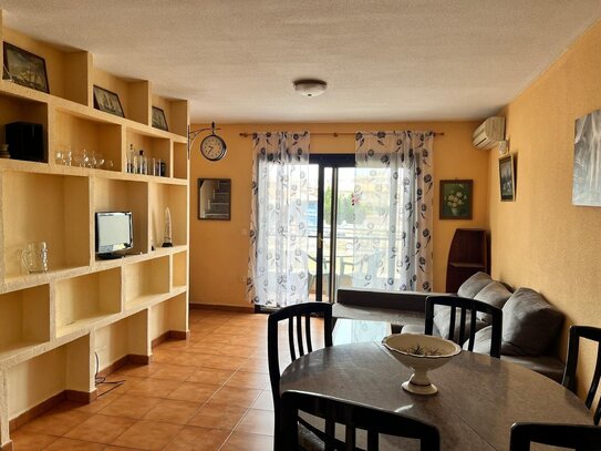 Charmante Maisonette-Wohnung mit 2 Schlafzimmern, 1 Bad, 1 Gäste-WC und 1 Dachterrasse in Cabo Cervera nur 650 Meter vo…