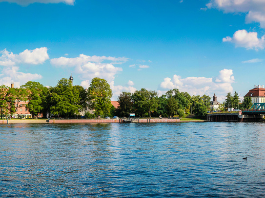 KÖPENICK - MEHRFAMILIENHAUS AN DER MÜGGELSPREE...