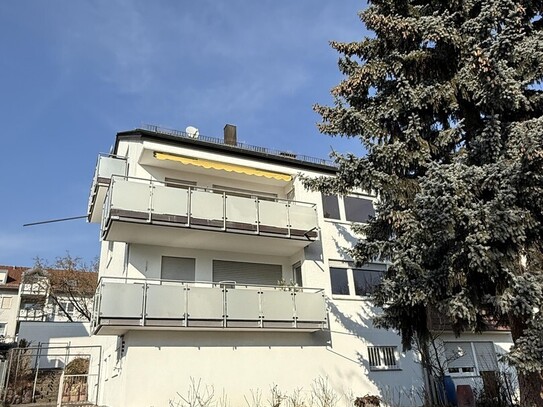 PROVISIONSFREI ! - Sonniges modernisiertes 3-Fam.Haus mit PV-Anlage in Aussichtslage !