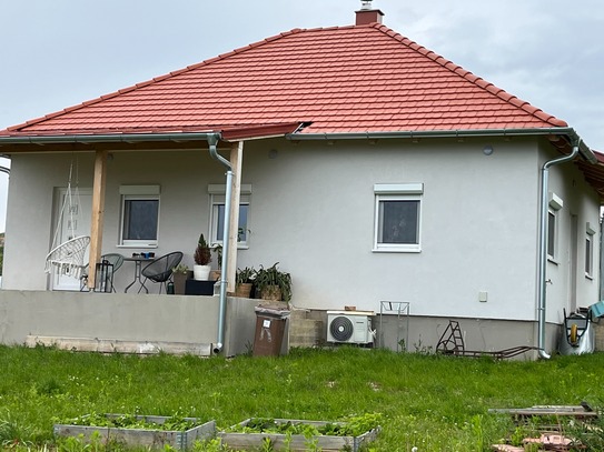 IHR UNGARN EXPERTE Neugebau Ferienhaus in Cserszegtomaj, Nähe Heilbad Hèviz, am Balaton