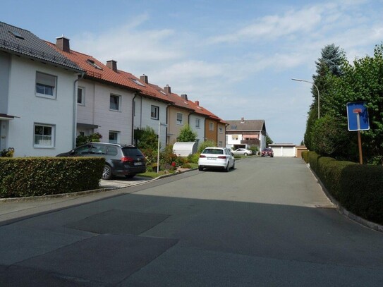Sehr schöne, renovierte 3,5-Zi.-Wohnung in ruhiger Lage ab Juli/August 2025 verfügbar