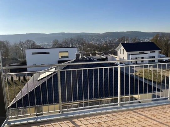 Dachgeschosswohnung 96m² mit Glasfaser,Wallbox, Stellplatz,Aufzug, Südbalkon