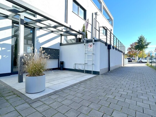 Bürofläche wie Zuhause/ Wohnen mit Terrasse provisionsfrei*Bad*Küche*Wasserburger Landstraße