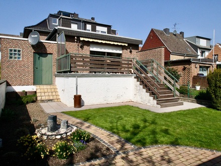 Zweifamilienhaus in ruhiger Lage von GV-Orken
