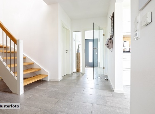 Maisonette-Wohnung mit Balkon und Garage - provisionsfrei