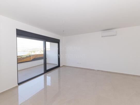 Apartment mit Garage und toller Aussicht, Okrug-Čiovo