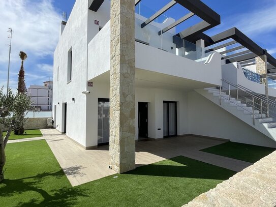 Tolle Wohnung mit Dachterrasse in Orihuela Costa an der Costa Blanca Süd mit 2 Schlafzimmer und 2 Bädern