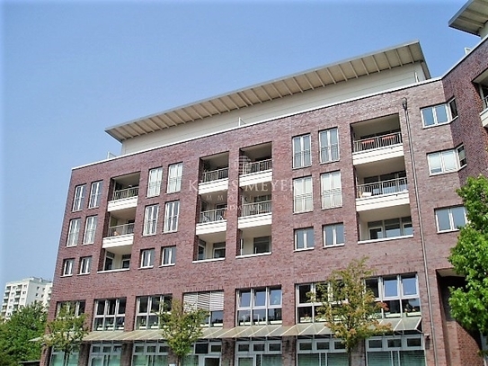 PROVISIONSFREI - Großraum + 2 Räume - Nh. S-Bahrenfeld, Stellplätze