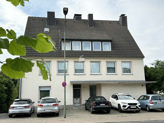 Neuss-Pomona: Mehrfamilienhaus mit 7 Garagen!