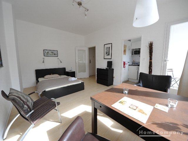 Schicke 1-Zimmer-Wohnung mit Balkon in Berlin Wilmersdorf, möbliert - Foto 1