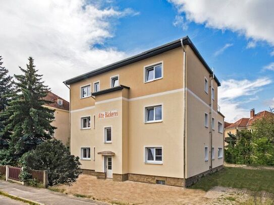 ERSTBEZUG - EXTRAVAGANTE 4-RAUM-PENTHOUSE-WHG. M. GÄSTE-WC, DACHTERRASSE U. STELLPLATZ IM HOFBEREICH