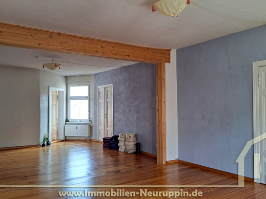 Charmante Gewerbeeinheit in Neuruppin – Helle, große Räume mit Dielen & Lehmputz
