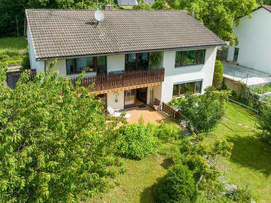 Aigner - Teilsaniertes 1-2-Familienhaus mit verschiedenen Nutzungsmöglichkeiten in Grafrath